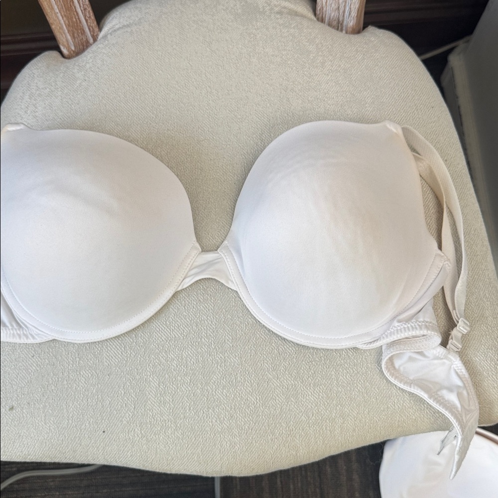 Maidenform Classic White Bra
